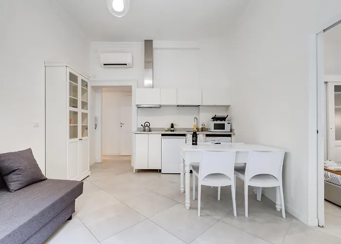 Apartment Bdc Alpha & Omega In Monti District With 2bath