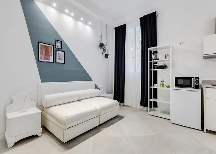 Apartment Bdc Alpha & Omega In Monti District With 2bath *