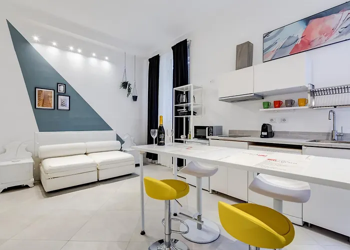 Bdc Alpha & Omega In Monti District With 2bath Rome