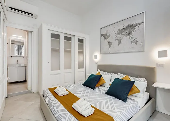 Apartment Bdc Alpha & Omega In Monti District With 2bath *