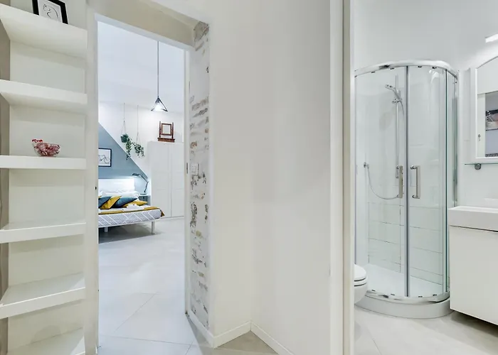 Bdc Alpha & Omega In Monti District With 2bath *