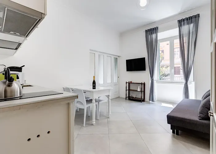Bdc Alpha & Omega In Monti District With 2bath