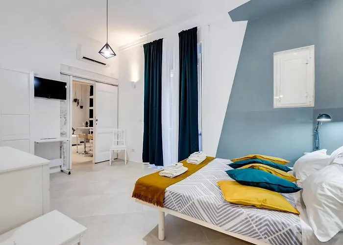 Bdc Alpha & Omega In Monti District With 2bath * Rome