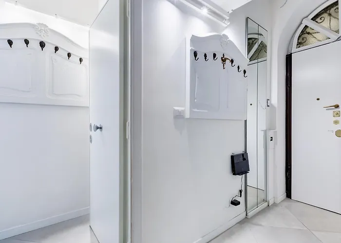Apartment Bdc Alpha & Omega In Monti District With 2bath
