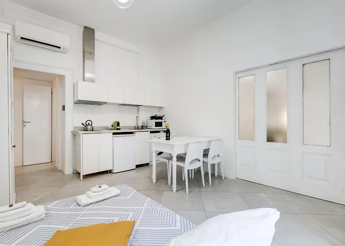 Bdc Alpha & Omega In Monti District With 2bath Apartment