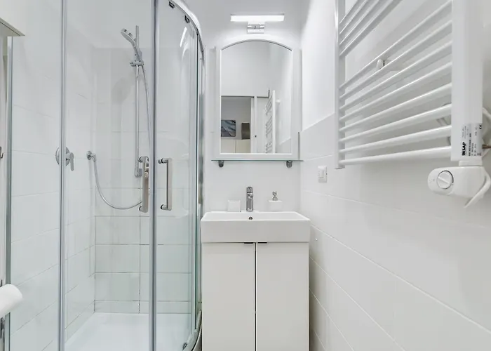 Bdc Alpha & Omega In Monti District With 2bath Rome