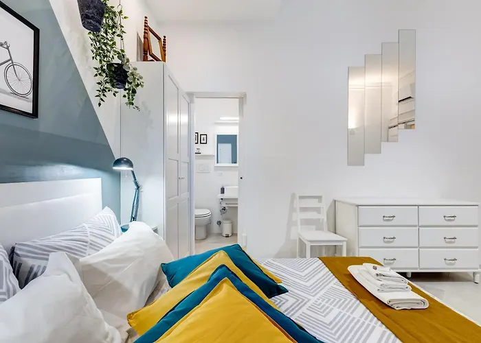 Bdc Alpha & Omega In Monti District With 2bath *