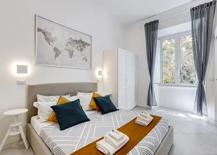 Bdc Alpha & Omega In Monti District With 2bath * Rome