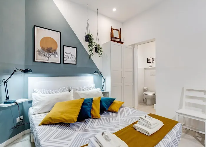 Bdc Alpha & Omega In Monti District With 2bath Rome